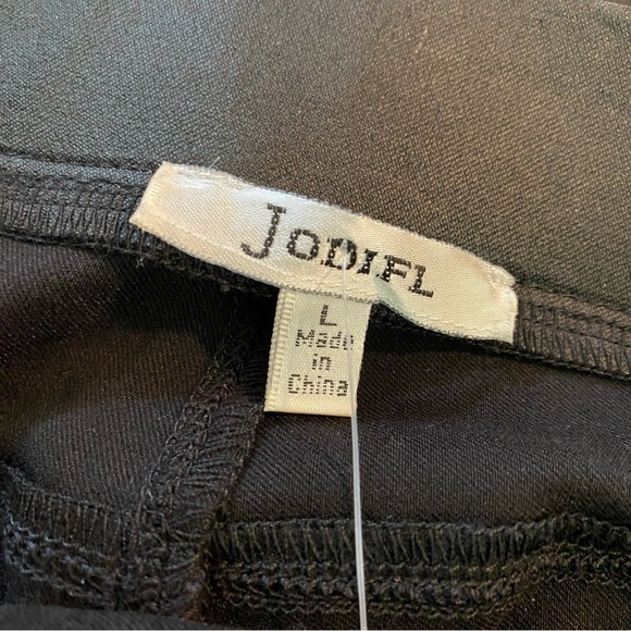 Jodifl Vegan Leather Leggings - Picture 5 of 13